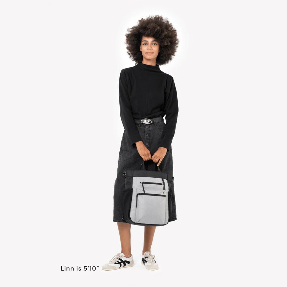 Sherpani Soleil Multi-Wear Travel Bag in Sterling - Picture 4 of 10